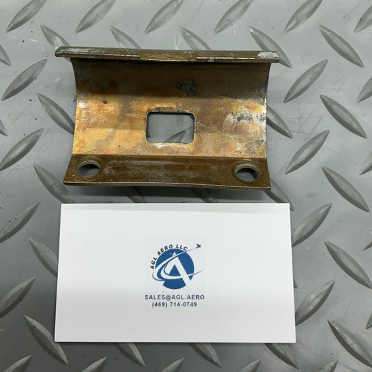 P/N: 633435 TCM Bracket - Balance Tube (AR)