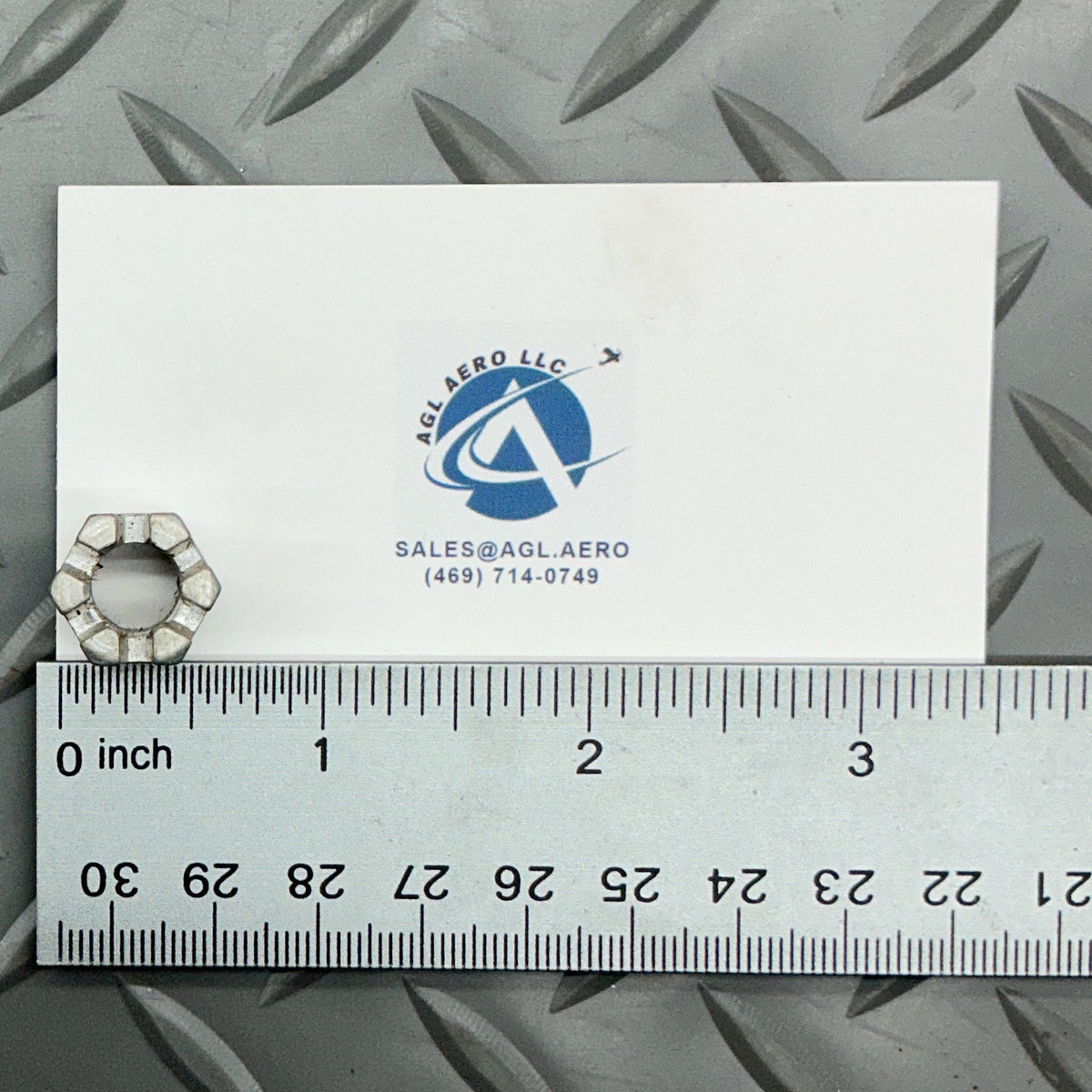 P/N: STD-872 Lycoming Nut-.375-24 Slotted (NOS)