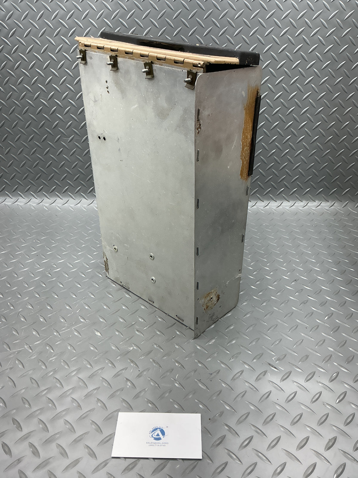 P/N: 0413034-200 Cessna 150G Glove Box Assembly with Door (AR)